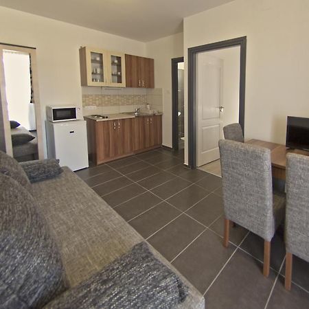 Luca Apartman Sopron Cameră foto